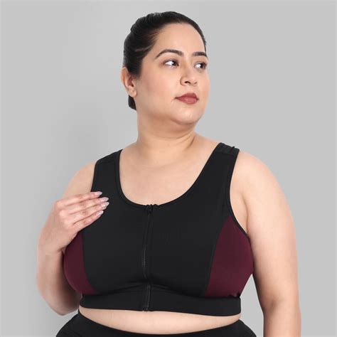 Skyria - Activewear for Women