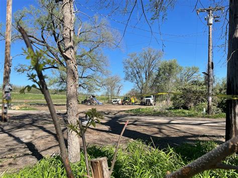 Kansas River camp closes, people move inside as Lawrence pushes to end ...