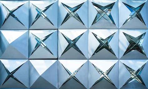 Create An Elegant Atmosphere with Glass Partitions for Your Living Room