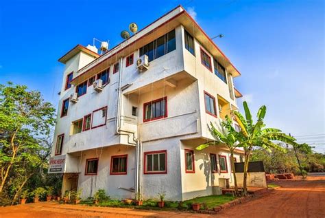 FABHOTEL SPRING HEIGHT (Sangolda, Goa) - Hotel Reviews & Photos ...