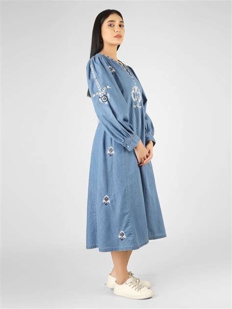 Women’s Blue Floral Embroidered A-Line Denim Midi Dress