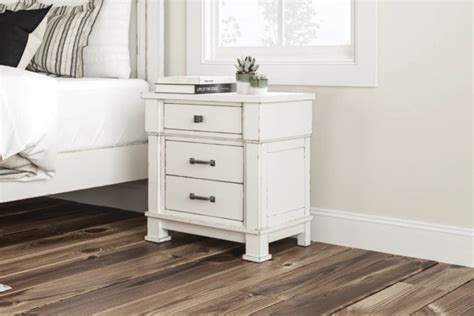 B642-93 - NIGHT STAND - BLR WH – DashSquareOutlet
