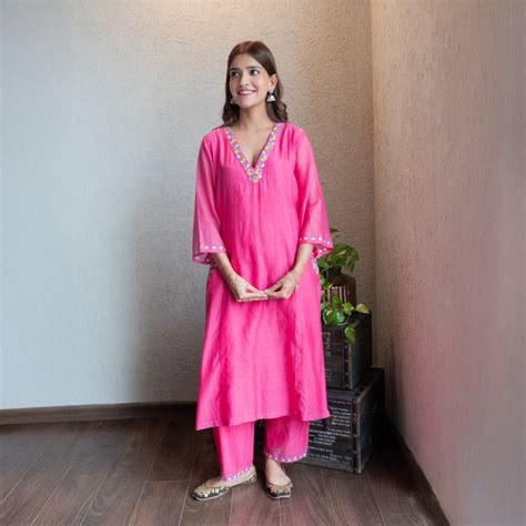 Pink Chanderi Embroidered kurta set – Spring Soul