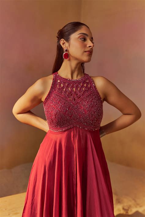 DUSTY RED INDOWESTERN WITH HAND EMBROIDERY – Qunic