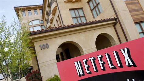 Netflix to offer paid 'unlimited' parental leave