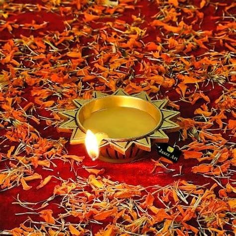 Buy Yathashilpam Brass Five Face Diya for Pooja I 5 Wick Mandala Diya I ...