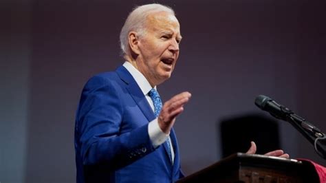 POTUS Joe Biden sits in trance at a church event, netizens say 'He's ...