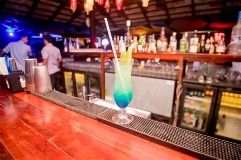 Nightclub for Parties & Nightlife Near Candolim Beach, North Goa | SinQ ...