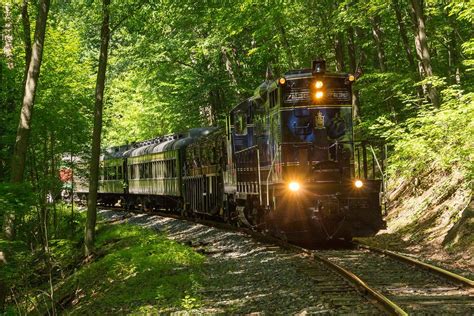 Autumn Splendor Lunch, 64 S. Washington St. (station), Boyertown, PA ...