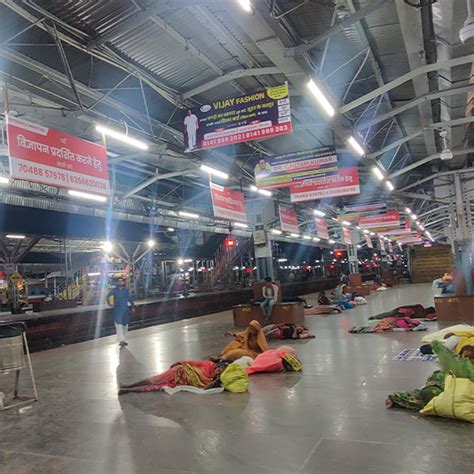 InstaWingz Marketing | Outdoor Advertising, Social Media advertisement ...