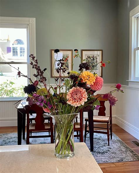 Benjamin Moore Titanium 2141-60 Paint Color Review