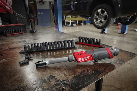 Milwaukee Tool 49-16-1640 Milwaukee INSIDER Box Ratchet Socket Sets | Summit Racing