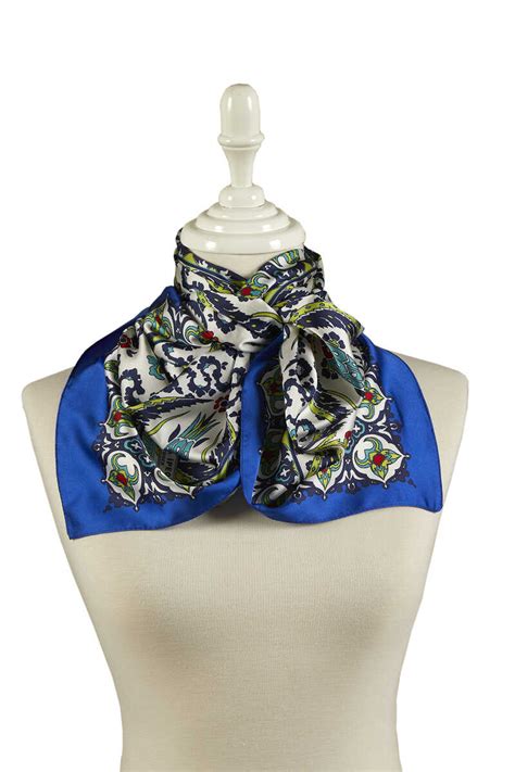 Sax Green Carnation Pattern Narrow Silky Foulard