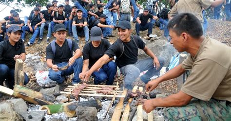 Educadores ven como un acierto retomar la premilitar de manera ...