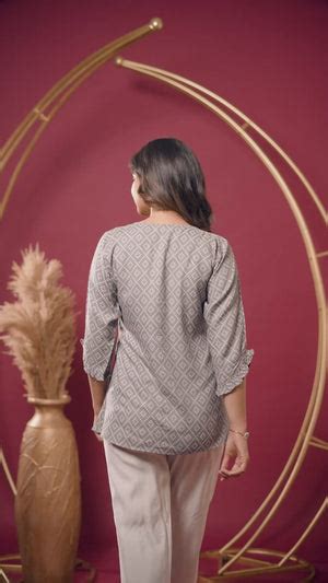 Tops for Women - Buy Top for Girls Online, Western Tops Shopping ...