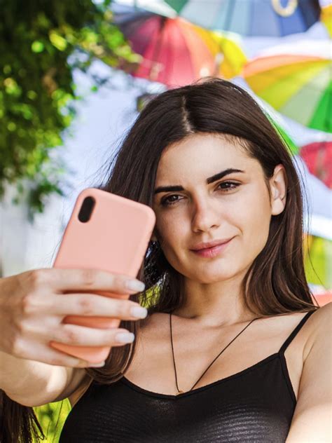 6 best selfie camera phones under Rs 45000 In September 2024: Xiaomi 14 ...