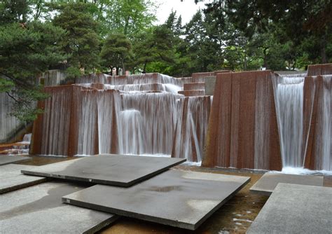 ira-keller-fountain-portland - Cerca con Google | Fountain plaza ...