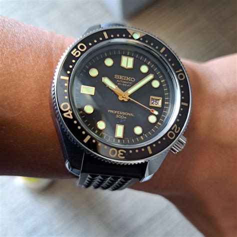 後來改成水晶面+陶瓷圈的MM (SLA系列)是不是停售了? - Mobile01