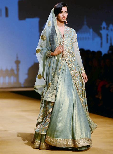Emerging trends from India Bridal Week 2013