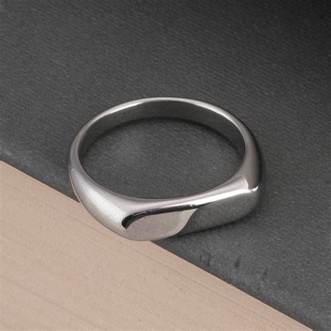 Buy Modern Geometric Silver Demi Fine Ring For Men Online – PALMONAS