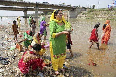 In pics: Navratri rituals leave behind polluted rivers | Hindustan Times