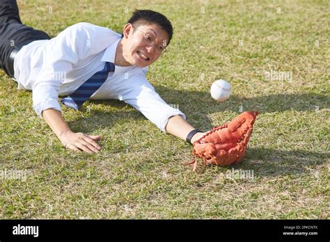 Catch Baseball 的图像结果