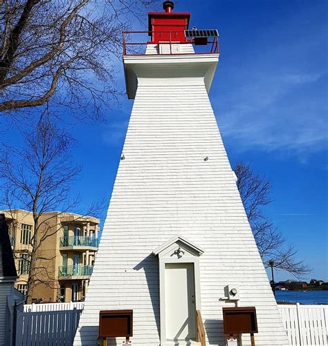 NIAGARA RIVER RANGE FRONT LIGHTHOUSES (2026) All You Need to Know ...