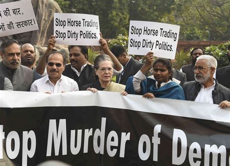 Maharashtra: Supreme Court decision to delay floor test goes against ...