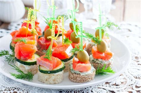 Канапе рецепты на шпажках с красной рыбой: Канапе с красной рыбой ...