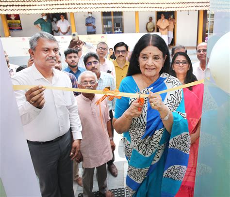 HLL Lifecare - HINDLABS inaugurates New Centre at Kowdiar