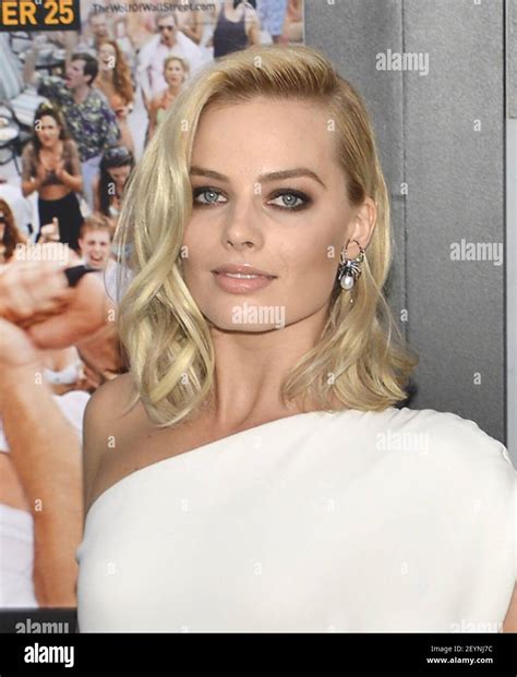Margot Robbie Wolf Of Wall Street Makeup