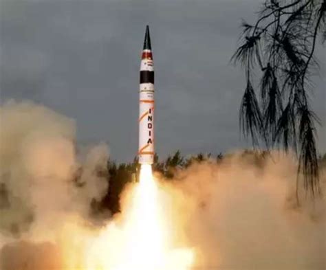 परमाणु हमला करने में सक्षम अग्नि-2 का रात के समय में सफल परीक्षण, पाक ...