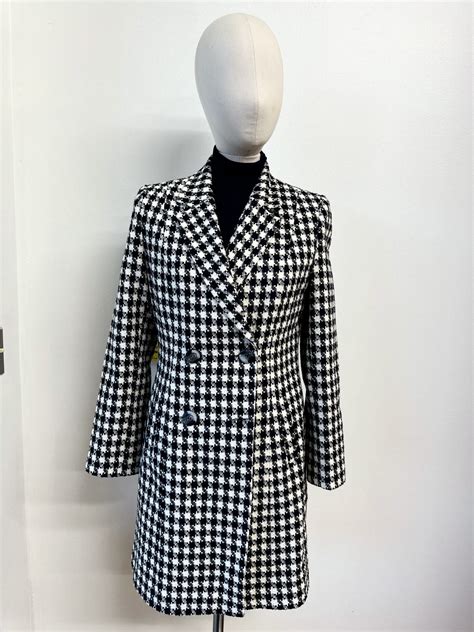 DOUBLE BREASTED BLACK AND WHITE CHECKED OVERCOAT - Stanlion