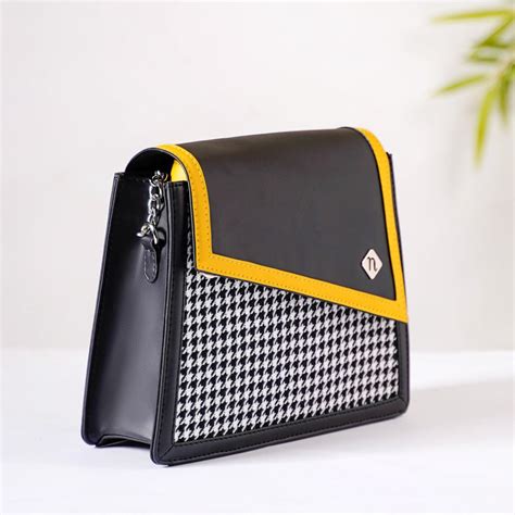 Houndstooth Diagonal Flap Handbag For Women Online - Premium Shoulder ...