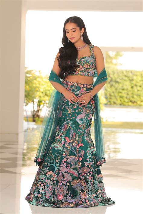 Fusion Lehenga Choli Design Online | Moledro