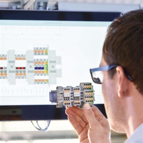 The Industrial Internet of things (IIoT) | Phoenix Contact