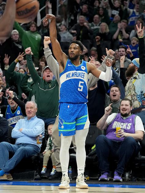 Malik Beasley agrees with Detroit Pistons on 1-year contract - Yahoo Sports