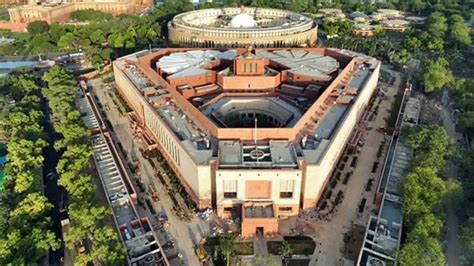 लोकसभा में क्या कुछ होने वाला है बड़ा? 13-14 दिसंबर के लिए BJP और ...