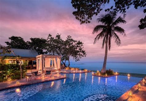 Luxury wind-down camp in a beautiful position - Review of Bumi Hills ...