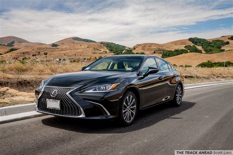 2019 Lexus ES350 Review - The Track Ahead