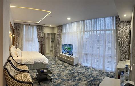 HOTEL ROOMS (Jeddah) - Lodging Reviews, Photos, Rate Comparison ...