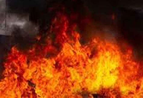 Troubled by estranged husband: Woman tries to set fire to police ...