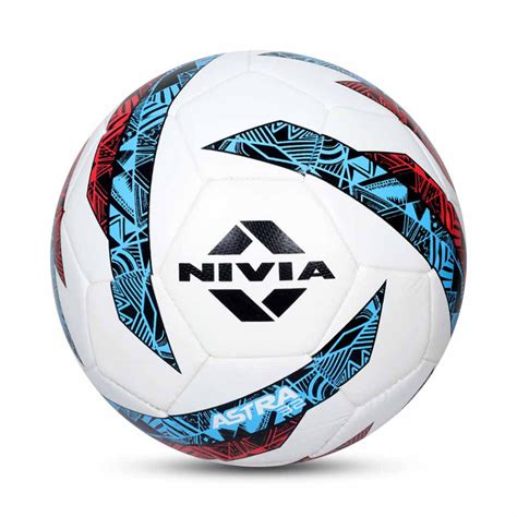 Buy Football at Best Prices with Discounts upto 25% OFF