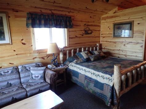 FRONTIER CABINS MOTEL (Wall) - Motel Reviews & Photos - Tripadvisor