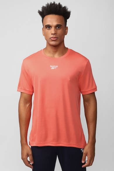 Reebok India Official | Reebok Men T Shirt Online at reebok.abfrl.in ...