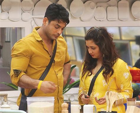 Bigg Boss 13 Contestants Siddharth Shukla And Rashami Desai 5 Big ...