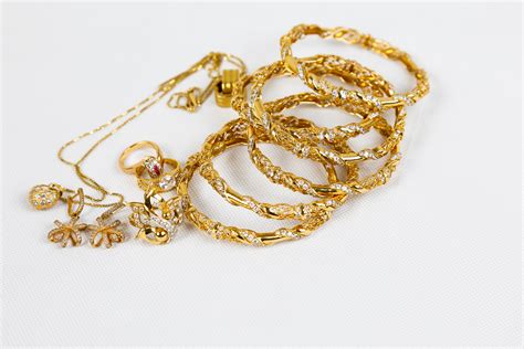 Sell Gold in Zirakpur Chandigarh- Cash for Gold near me|Jewel House