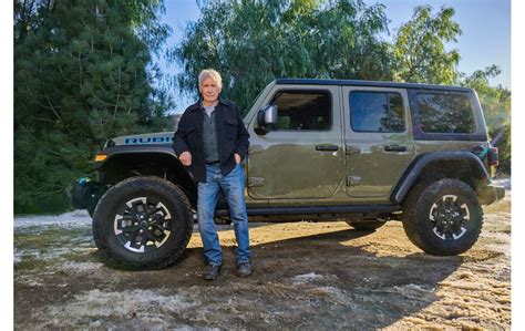 A Jeep® bemutatja a Super Bowl-ra készített filmjét Harrison Ford-dal a ...