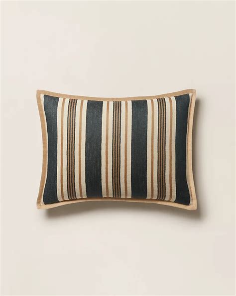 Callie Throw Pillow | Ralph Lauren® IN