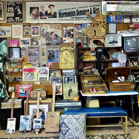 DEAK'S MISSISSIPPI SAXOPHONES & BLUES EMPORIUM (2025) All You Need to ...